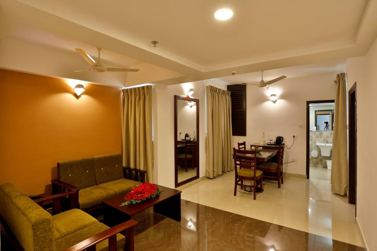 Sterling Thekkady Hotel Екстериор снимка