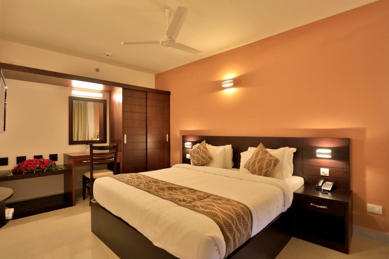 Sterling Thekkady Hotel Екстериор снимка