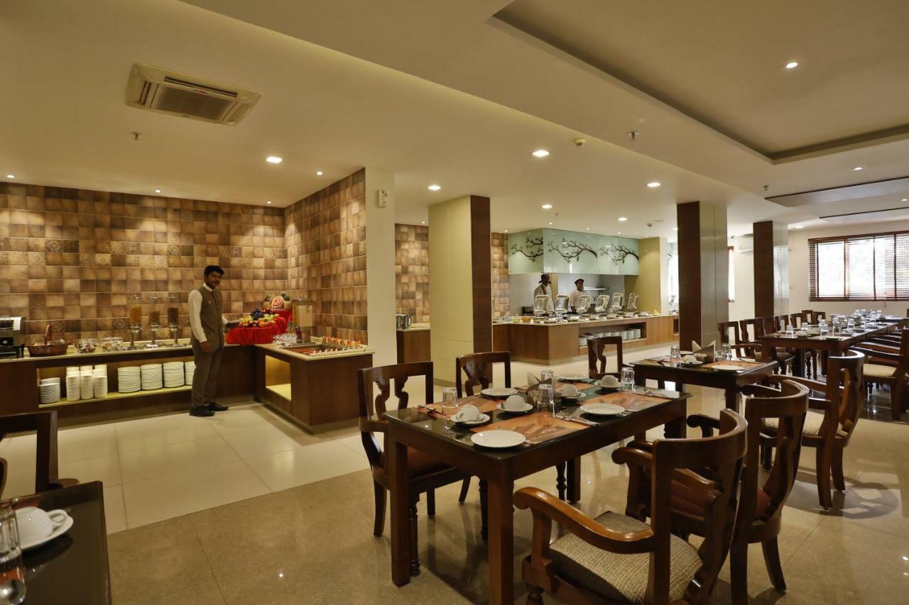 Sterling Thekkady Hotel Екстериор снимка