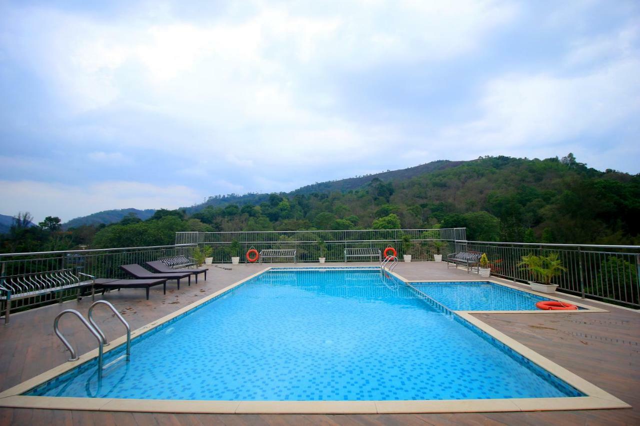 Sterling Thekkady Hotel Екстериор снимка