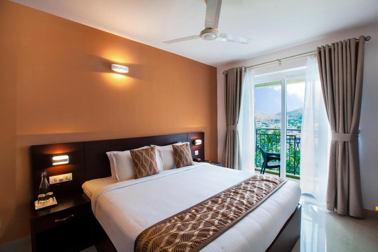 Sterling Thekkady Hotel Екстериор снимка