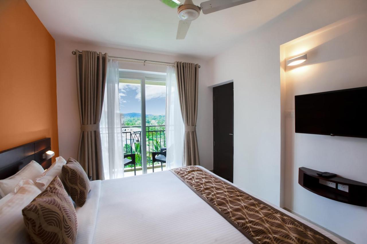 Sterling Thekkady Hotel Екстериор снимка