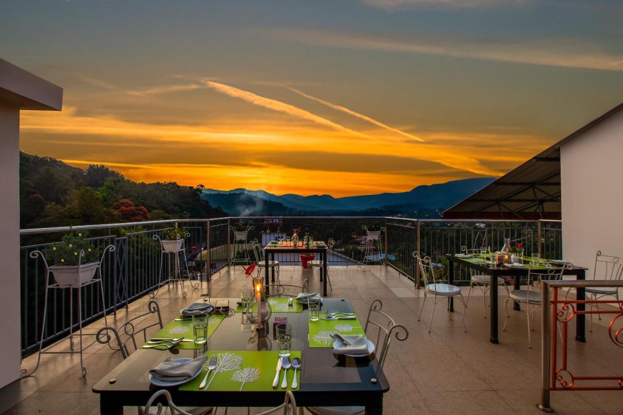 Sterling Thekkady Hotel Екстериор снимка